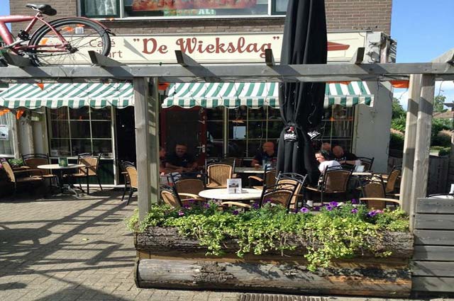 Tourist-Info-Het-Reestdal-CT_etendrinken_restaurants_cafe-de-wiekslag-terras-de-Wijk