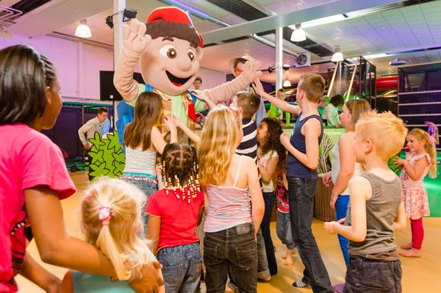 Tourist-Info-Het-Reestdal_CT_bekijkendoen_kinderen_als-het-regent_indoor-speeltuinen-Djambo-kidsplay-Zwolle